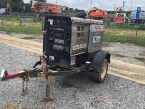 miller_and_lincoln_suppplys 2018 Lincoln Electric VANTAGE 520 Welder