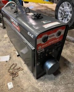 Lincoln SAE-300HE welder & leads